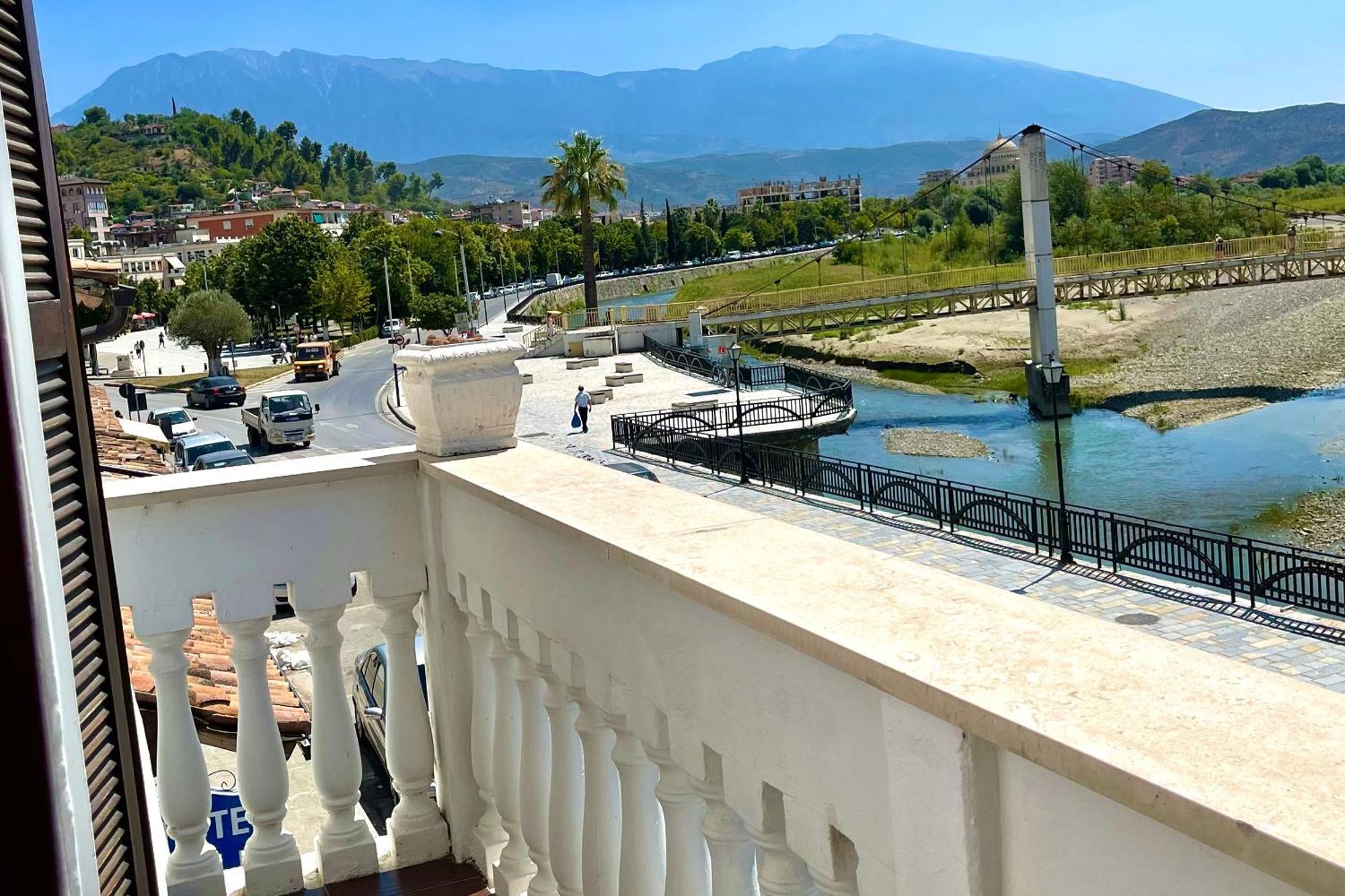 White House Boutique Hotel & Restaurant - Since 1999 Berat Extérieur photo