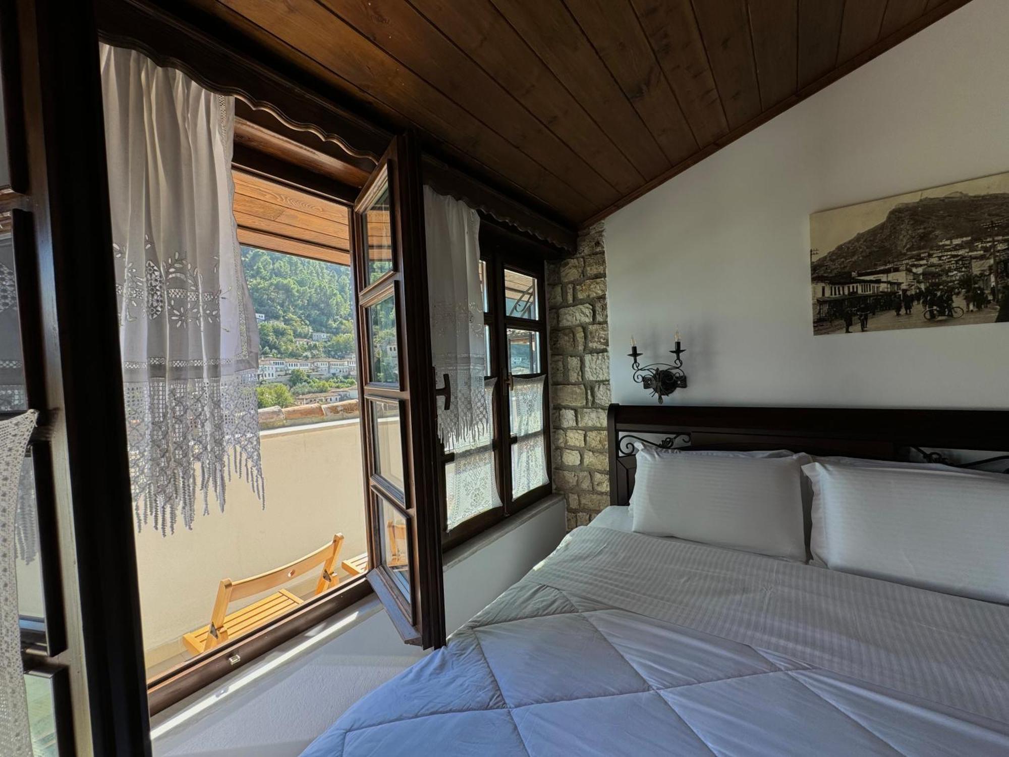 White House Boutique Hotel & Restaurant - Since 1999 Berat Extérieur photo