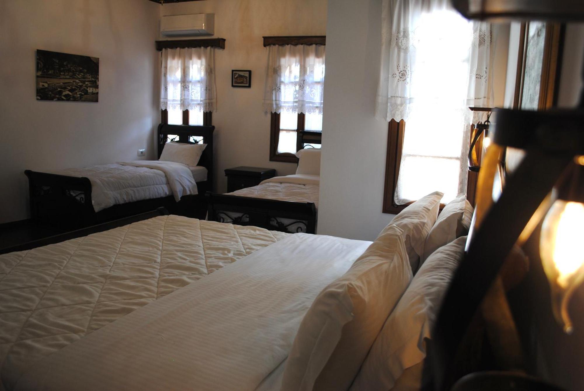 White House Boutique Hotel & Restaurant - Since 1999 Berat Extérieur photo