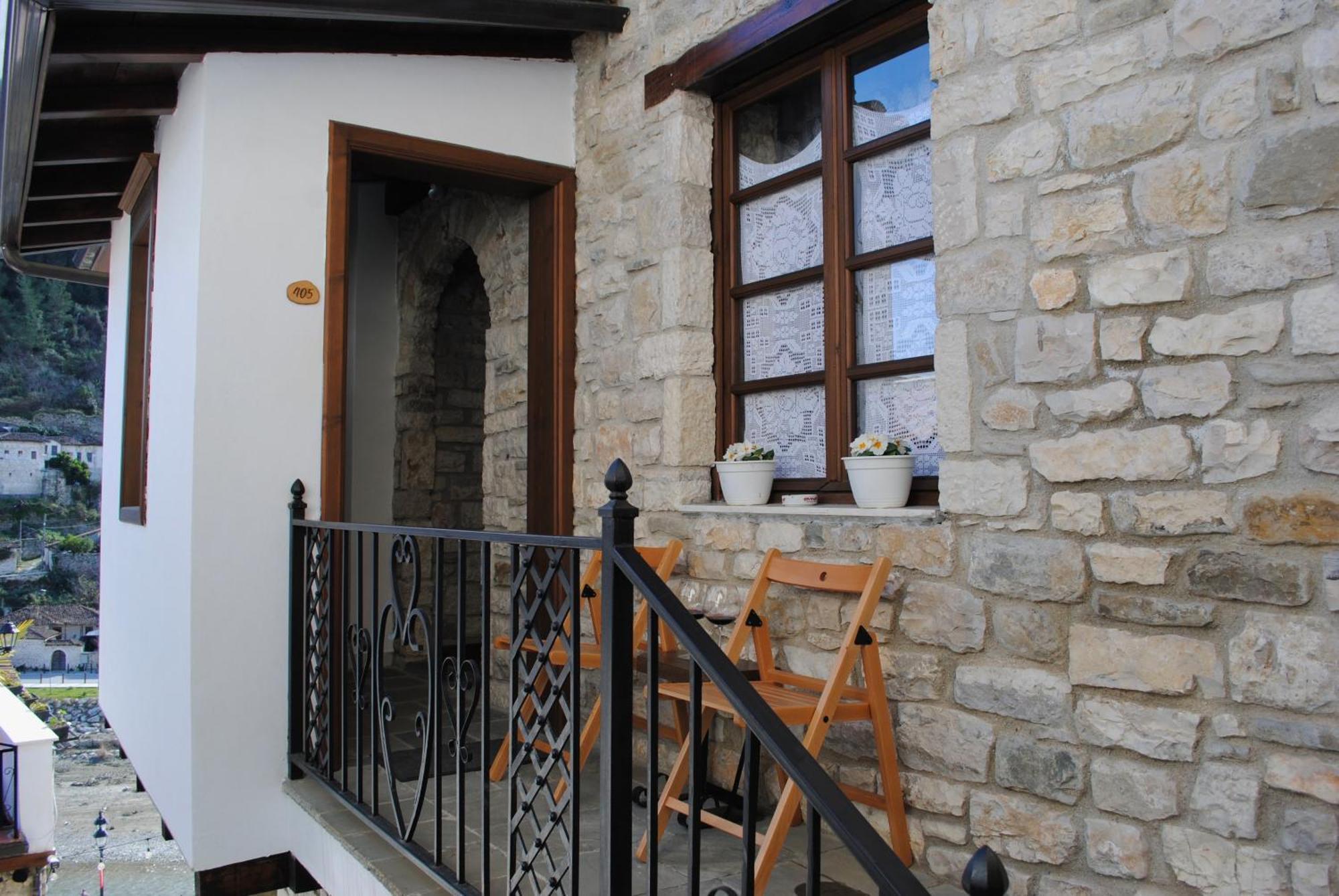 White House Boutique Hotel & Restaurant - Since 1999 Berat Extérieur photo