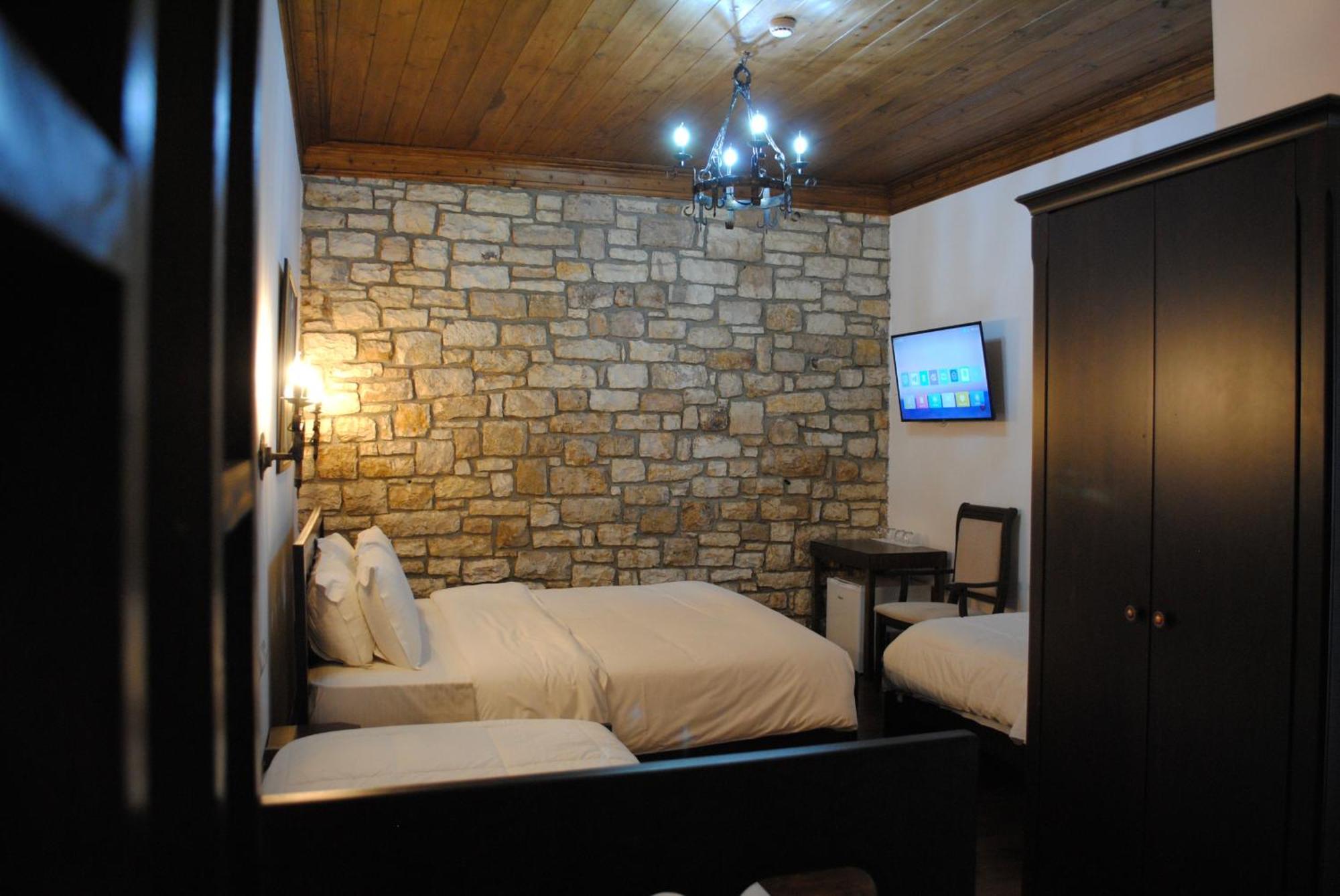 White House Boutique Hotel & Restaurant - Since 1999 Berat Extérieur photo