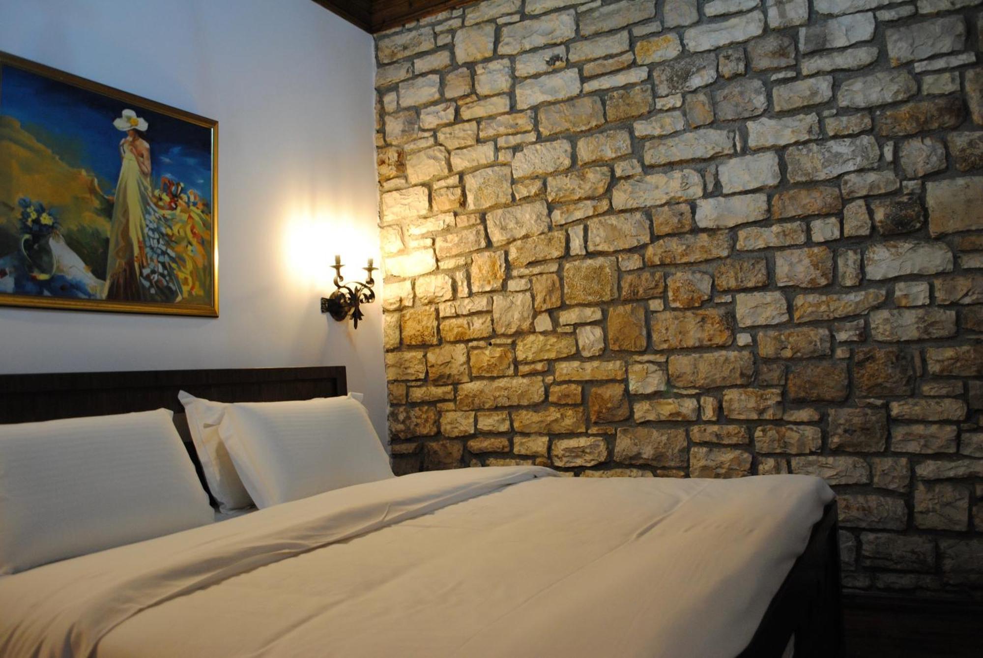 White House Boutique Hotel & Restaurant - Since 1999 Berat Extérieur photo