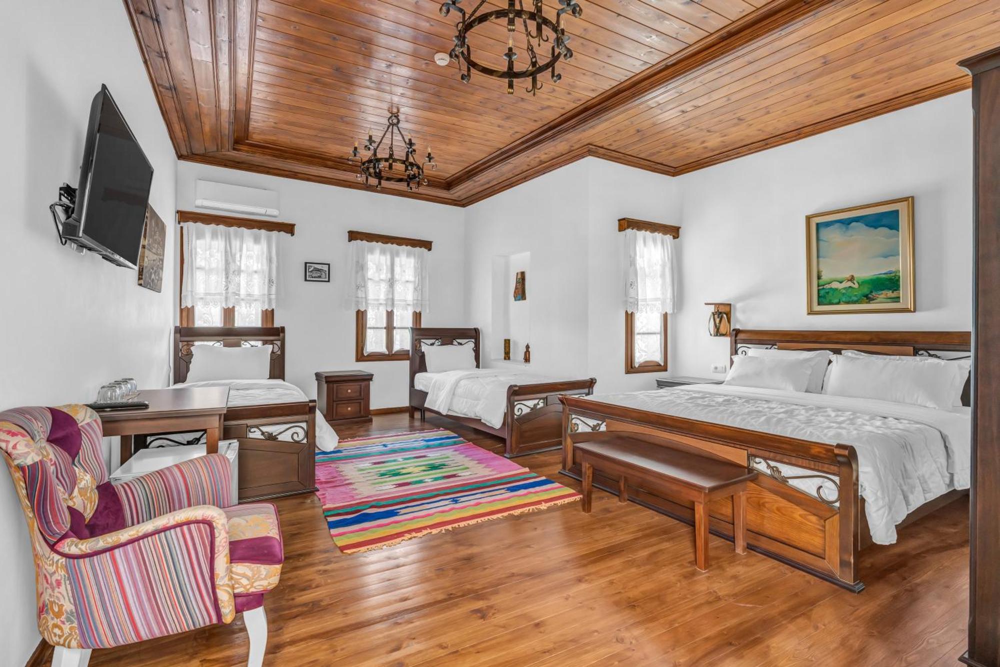 White House Boutique Hotel & Restaurant - Since 1999 Berat Extérieur photo
