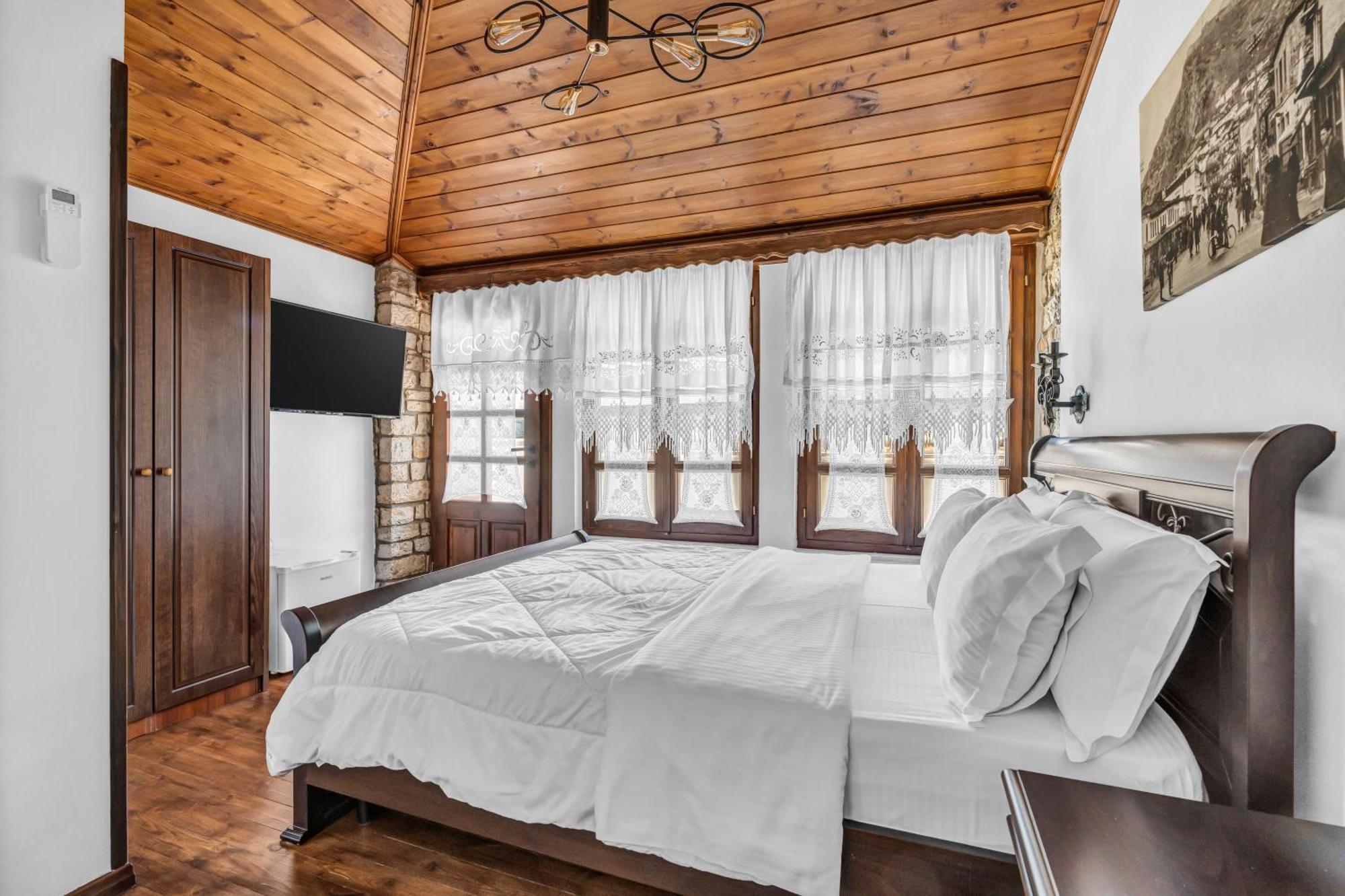 White House Boutique Hotel & Restaurant - Since 1999 Berat Extérieur photo